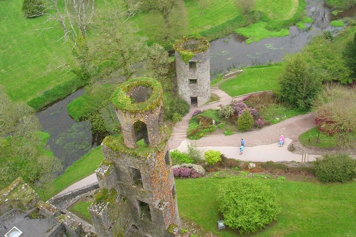 Dublin to Rock of Cashel Cork City and Blarney Castle Guided Tour
