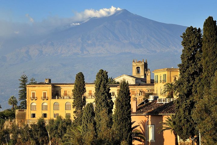 Taormina and Castelmola private and guided tour with Arancino