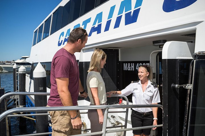 One way or Return Sightseeing Cruise between Perth and Fremantle