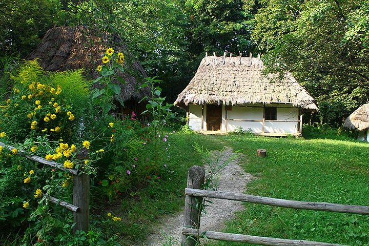 3-Hour Private Shevchenkivskyi Hai Open-Air Museum Tour from Lviv