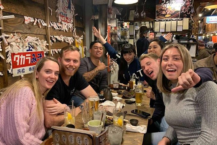 Osaka Bar Hopping Night Walking Tour in Namba (3 bars, 6 tastes)