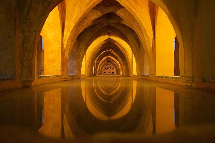 Alcazar and Cathedral of Seville Tour with Skip the Line Tickets