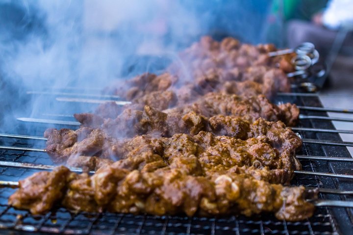 Food Tour in Dhaka : Taste the Best Foods of Dhaka
