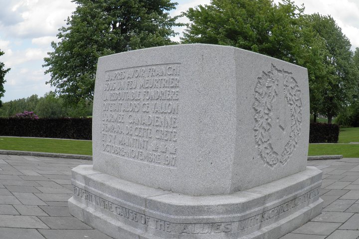 Full Day Canadian WW1 Vimy and Somme Battlefield Tour from Ypres