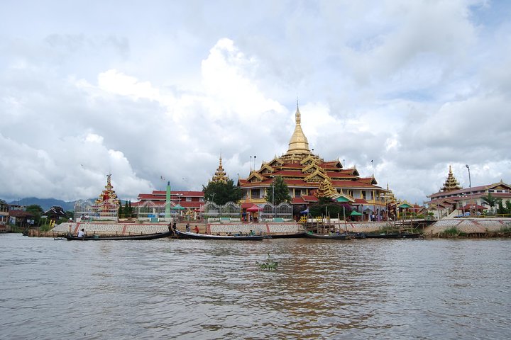 From Nyaung Shwe: Full Day Boat Trip on Inle Lake