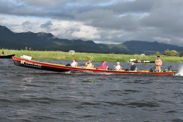 From Nyaung Shwe: Full Day Boat Trip on Inle Lake