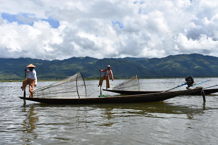 From Nyaung Shwe: Full Day Boat Trip on Inle Lake