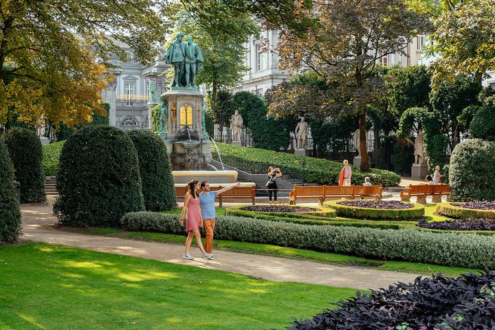 Brussels PRIVATE TOUR With Locals: Highlights & Hidden Gems