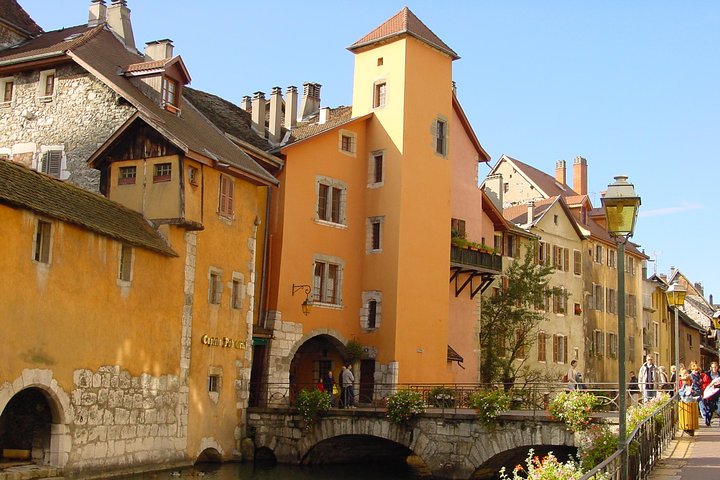 Geneva city tour & Annecy Tour With Optional Lake Geneva Cruise