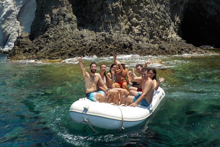 Milos Small-Group Full-Day Cruise with Snorkelling and Lunch