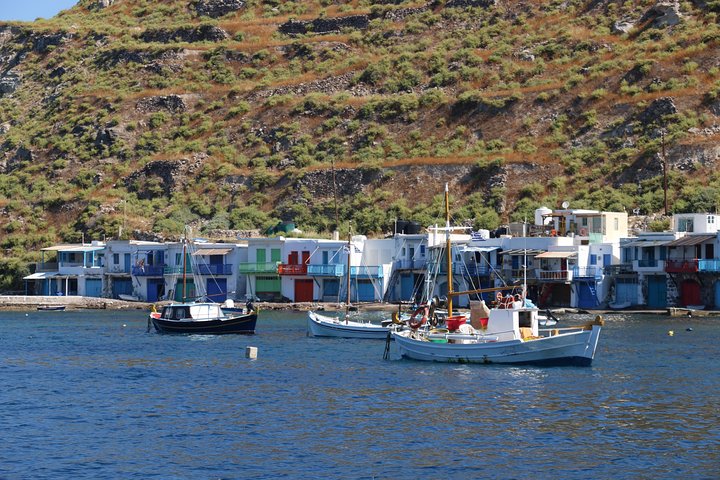 Milos Small-Group Full-Day Cruise with Snorkelling and Lunch