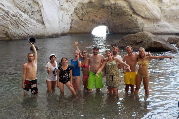 Milos Small-Group Full-Day Cruise with Snorkelling and Lunch