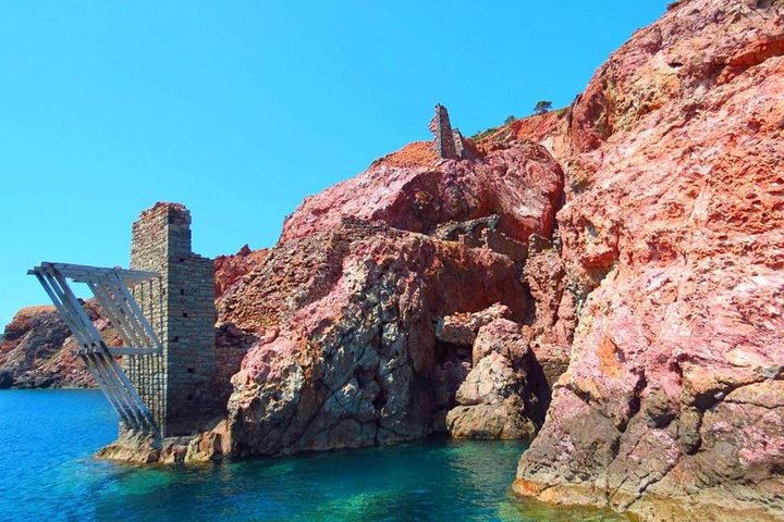 Milos Small-Group Full-Day Cruise with Snorkelling and Lunch