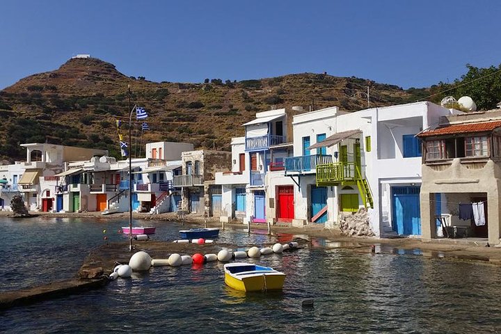Milos Small-Group Full-Day Cruise with Snorkelling and Lunch