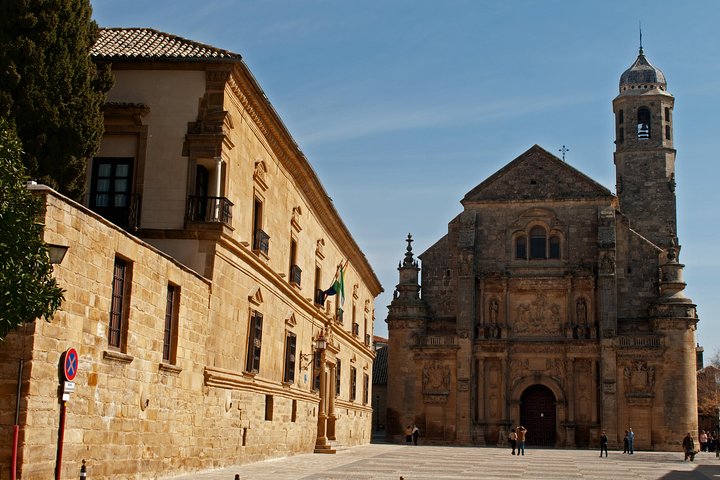 Úbeda y Baeza monumental con entradas