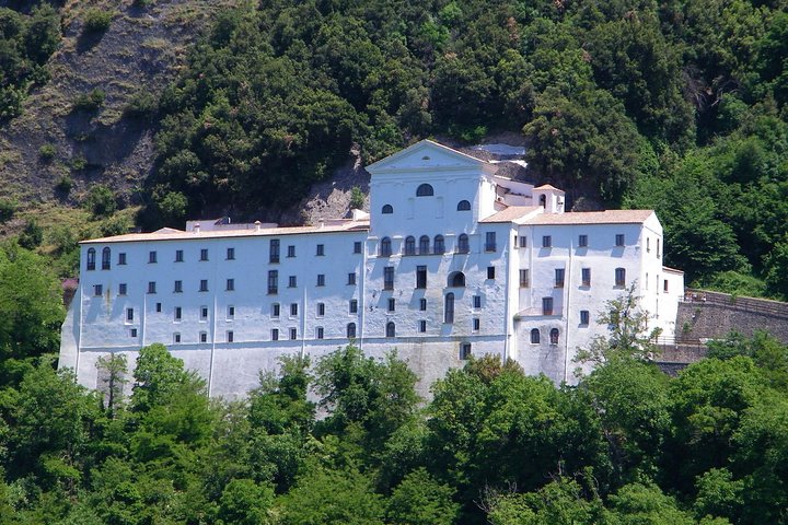 Lakes of Monticchio private tour: amazing volcano Vulture view
