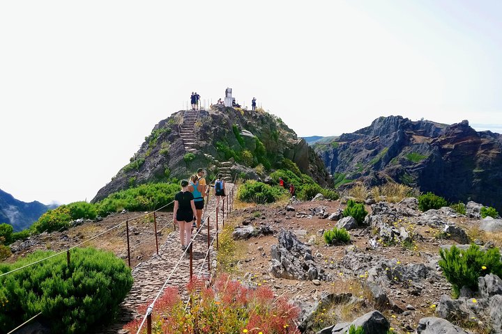 Sunrise Guided Hike PR1 Pico do Areeiro Pico Ruivo small group