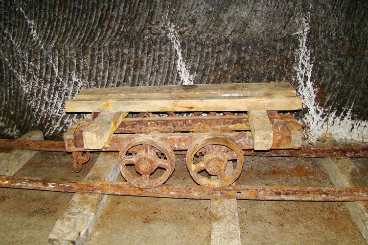 1 Day auto tour to Turda Salt Mine from Oradea