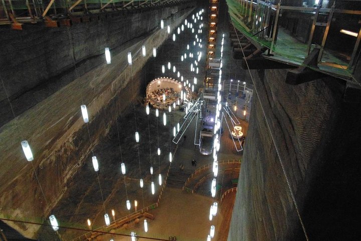 1 Day auto tour to Turda Salt Mine from Oradea