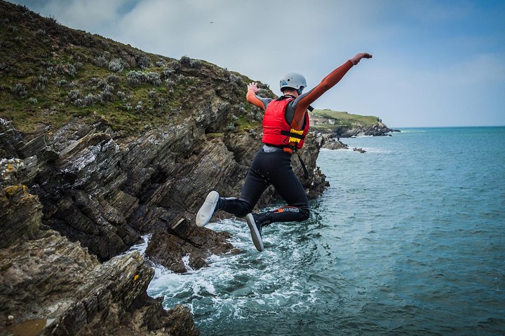 Cornish Classic Coasteer – Cliff Jumps, Sea Caves & Wild Swimming