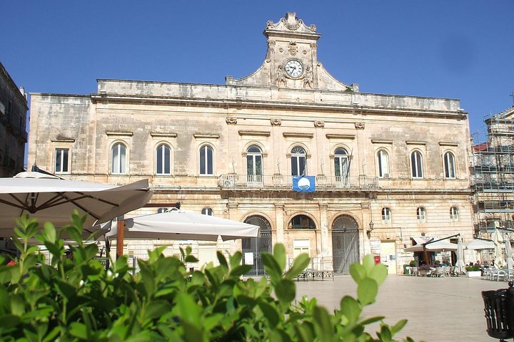 Ostuni private tour: Charming historic white town