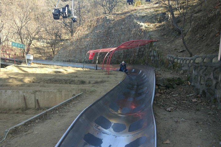 Beijing: Mutianyu Great Wall Chairlift Up & Down or Toboggan Down