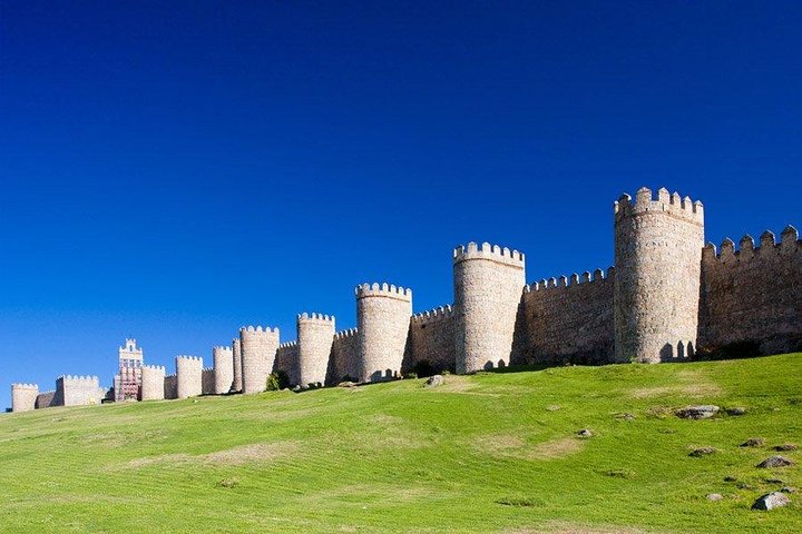 Avila & Segovia Tour with Tickets to Monuments from Madrid