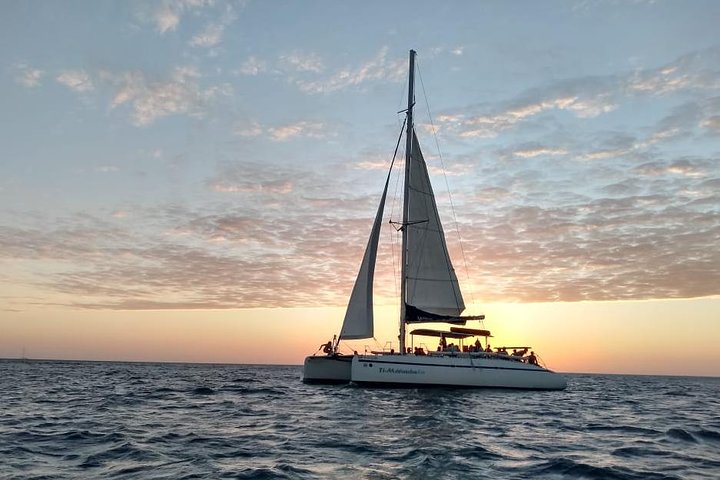 Timarouba Catamaran Sunset Cruise with Open Bar Lunch& Snorkeling
