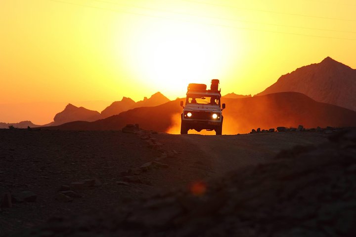 Ramon Crater Jeep Adventure — 2 Hours, 4x4 with Guide