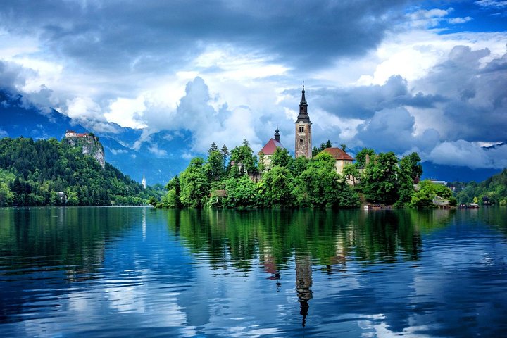 Lake Bled and Ljubljana Group Shore Experience from Koper/Trieste