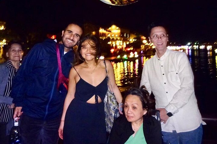 Hoi An Night Market with Hoi an walking Tour , Colourful Lanterns, Boat Ride