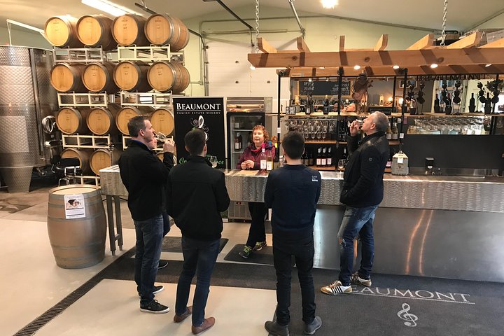 Full Day 4 Wineries Mission Hill & Quails Gate With Lunch Stop*