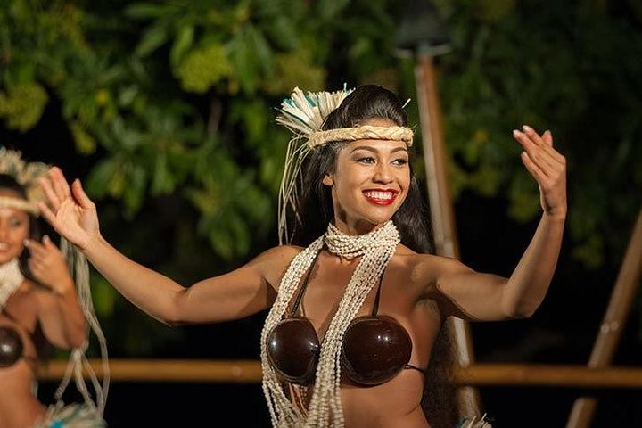 Big Island, Hawaii: Admission to Voyagers of the Pacific Luau