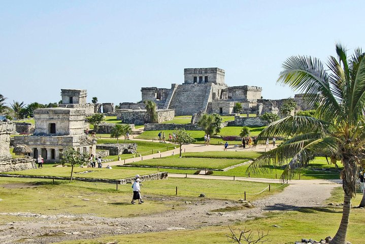 Tulum & Coba with Cenote, Cave Exploration, Lunch & Tastings