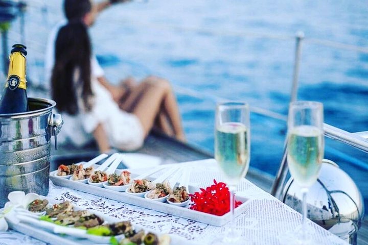 Private Yacht Charter in Koh Samui with Chef"
