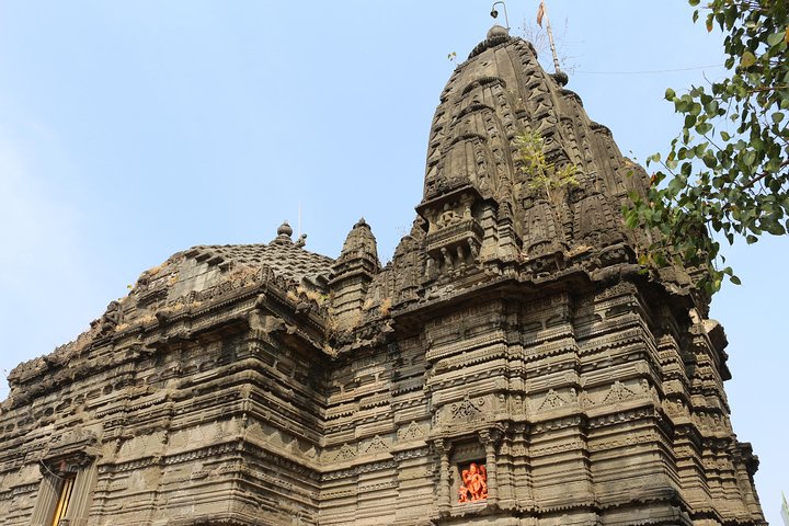 Discover the religious city: Nashik with wine tasting tour