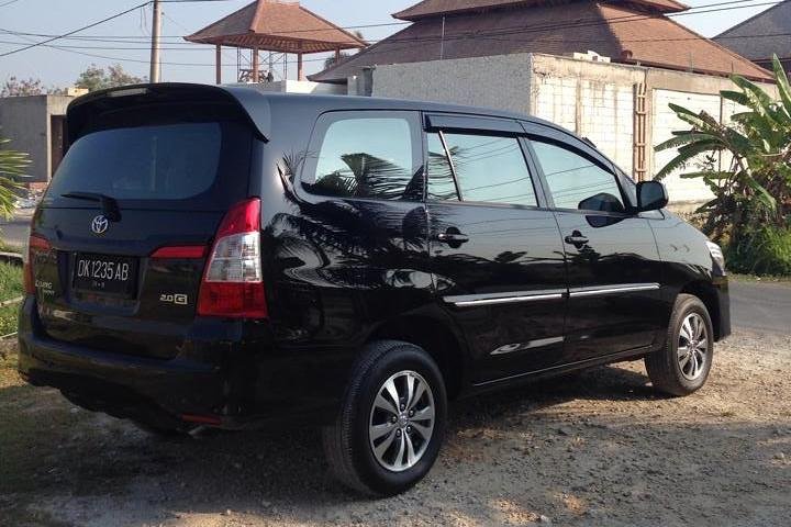 Private Car Charter in Bali with an English-speaking Driver