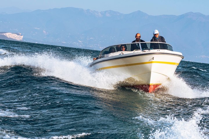 Lake Garda Mini Cruise: Sirmione Peninsula