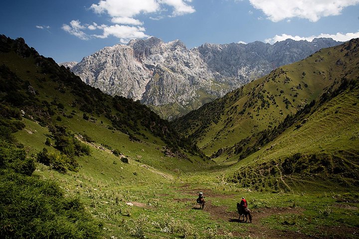 Horse riding in Kyrgyzstan, Truly Nomadic Land