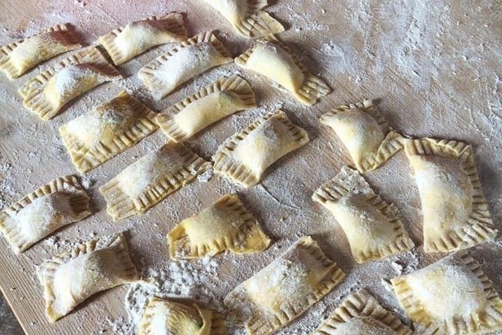 Hands-On Cooking Class in an Exclusive Kitchen in Cortona