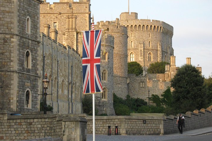 Southampton: Post-Cruise Tour to London via Salisbury, Stonehenge and Windsor