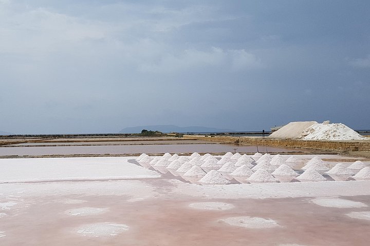 Private tour in Western Sicily. Segesta, Erice and Saline di Nubia