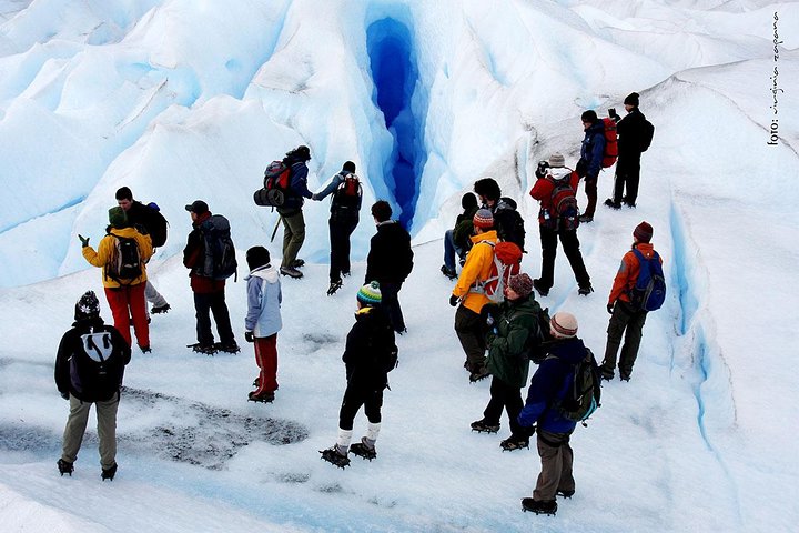 Perito Moreno Full Day Minitrekking with Transfer and Walkways