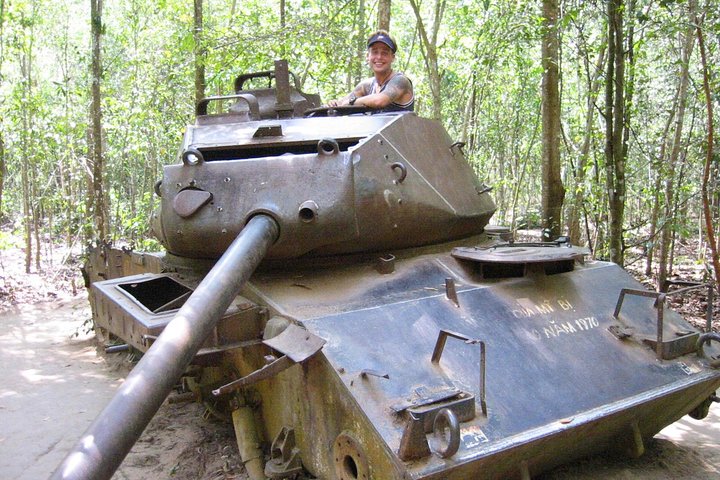 Cu Chi Tunnels and Mekong Delta VIP Tour by Limousine
