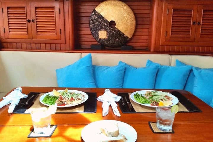 Private Yacht Charter in Koh Samui with Chef"