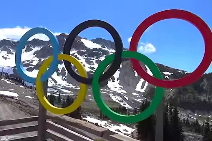 Whistler Sightseeing Tour from Vancouver: See Horseshoe Bay and Shannon Falls