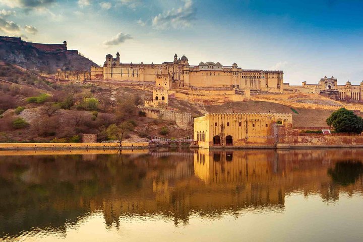 Jaipur: Private Full Day Jaipur City Tour with Pick-Up & Drop.