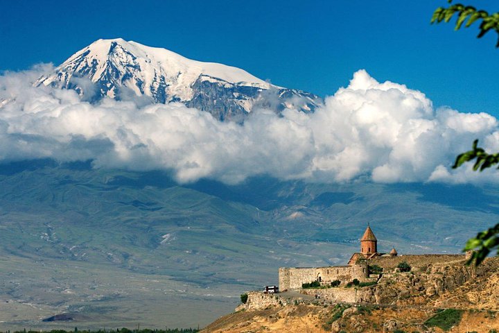 Group Tour: Khor Virap, Noravank, Tatev monasteries (wayback on Ropeway)