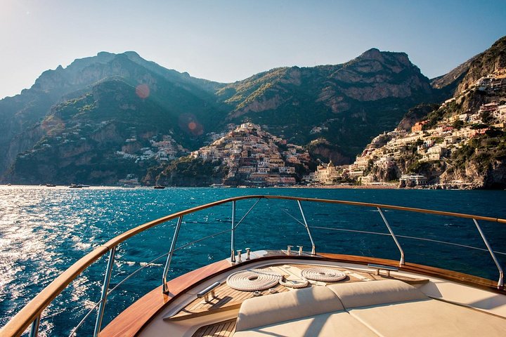 From Salerno: Small Group Amalfi Coast boat tour with stops in Positano & Amalfi