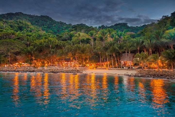 Puerto Vallarta Rhythms of the Night: Gourmet Dinner & Alma Show